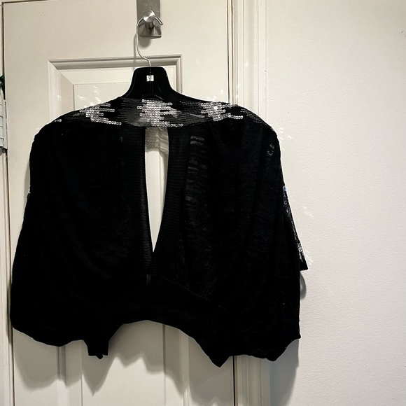 Free People cropped cover with sequins - Picture 12 of 16